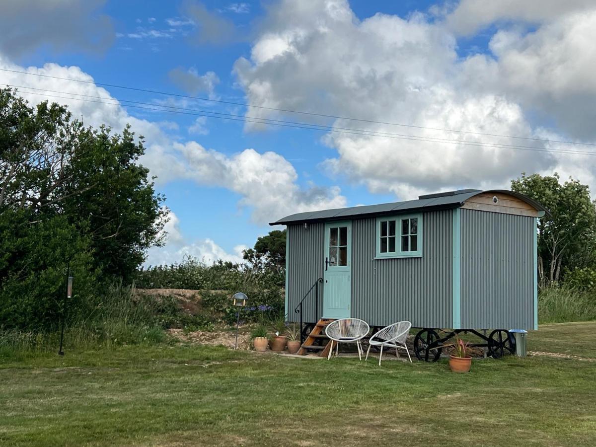 Toms Hut And Robins Rest Shepherd Huts Near Wadebridge Εξωτερικό φωτογραφία