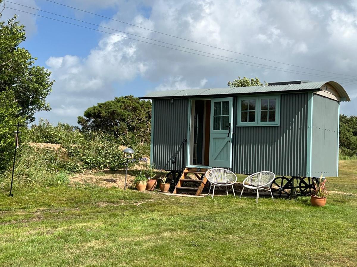 Toms Hut And Robins Rest Shepherd Huts Near Wadebridge Εξωτερικό φωτογραφία