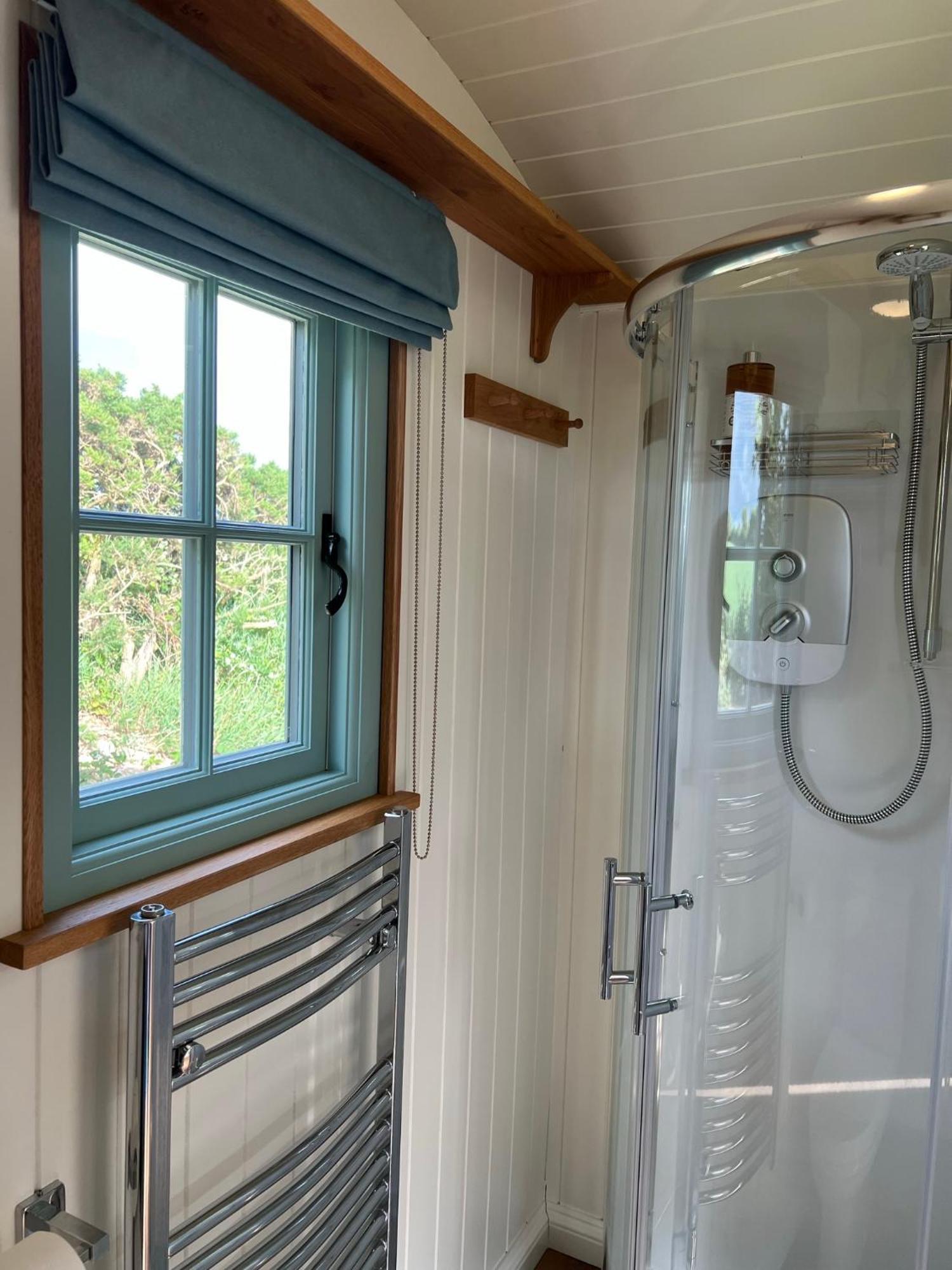 Toms Hut And Robins Rest Shepherd Huts Near Wadebridge Εξωτερικό φωτογραφία